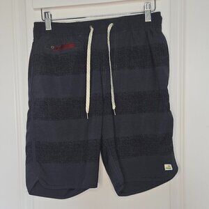 Vuori Men's Banks Short 8.5" - M Navy Striped